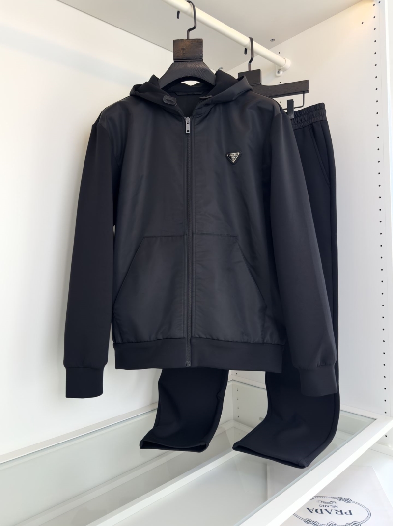 Pra*a outwear